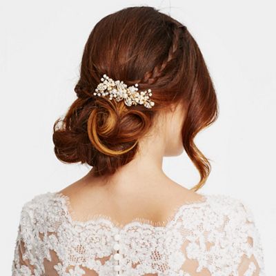 Online exclusive freshwater pearl and floral comb